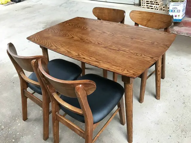Top 10 Mẫu Bàn Ăn Nhỏ 4 Ghế Đẹp, Hiện Đại & Giá Tốt Nhất