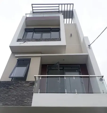Báo Giá Lan Can Kính Cường Lực Ban Công: Mẫu Đẹp, Bền & An Toàn