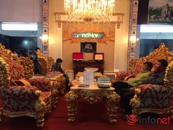 Bộ Bàn Ghế Gỗ Đắt Nhất Việt Nam: Khám Phá Những Kiệt Tác Sang Trọng Hàng Chục Tỷ Đồng