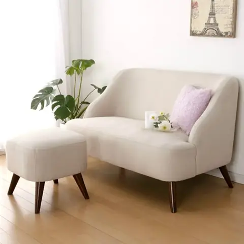 Bàn Ghế Phòng Ngủ Nhỏ: Chọn Lựa Thông Minh Cho Không Gian Thoải Mái, Sang Trọng