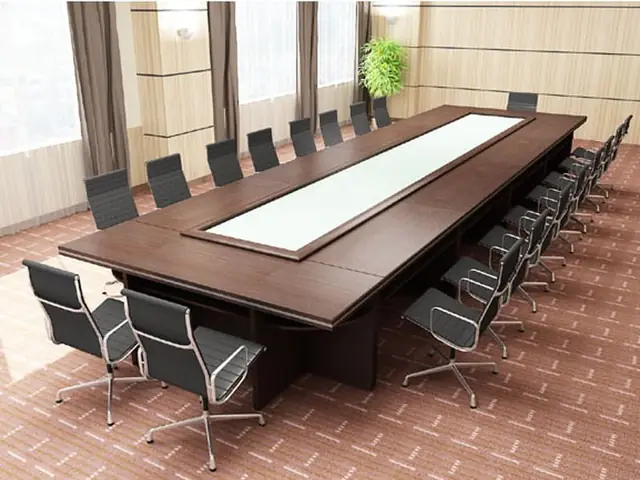 Bàn Họp Gỗ Cao Cấp: Chọn Chất Liệu, Kiểu Dáng Sang Trọng & Địa Chỉ Mua Uy Tín