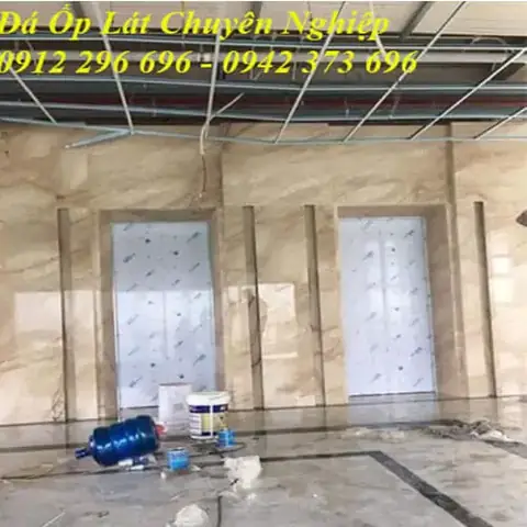 Báo Giá Đá Ốp Thang Máy Mới Nhất 2026: Cập Nhật Đơn Giá & Mẫu Đẹp