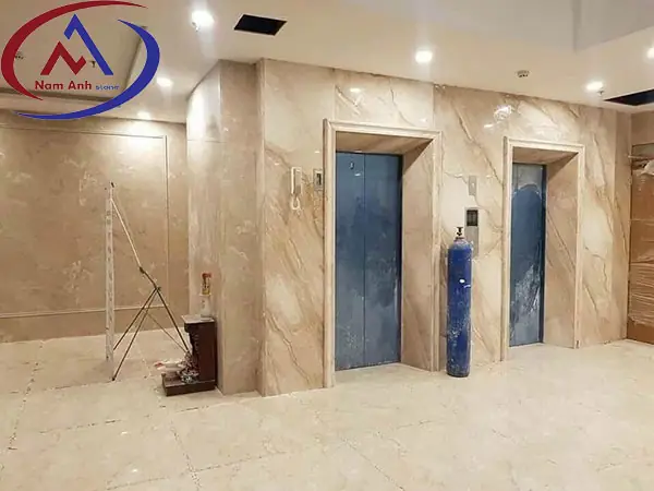 Báo Giá Đá Ốp Thang Máy Mới Nhất 2026: Cập Nhật Đơn Giá & Mẫu Đẹp