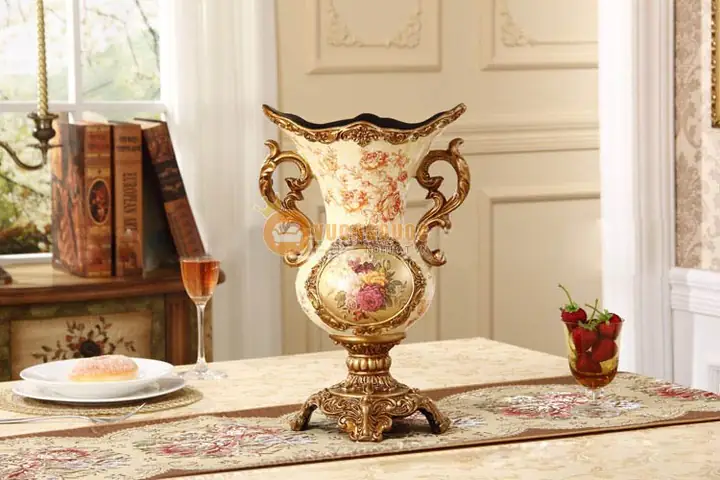 Bình Hoa Tân Cổ Điển: Sang Trọng, Tinh Tế Cho Không Gian Sống Bình Hoa Tân Cổ Điển: Sang Trọng, Tinh Tế Cho Không Gian Sống