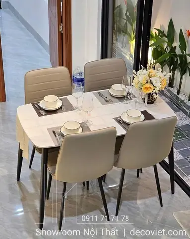 Bộ Bàn Ăn 4 Ghế Nhỏ Gọn: Chọn Mẫu Đẹp, Bền, Giá Tốt Cho Mọi Không Gian Bộ Bàn Ăn 4 Ghế Nhỏ Gọn: Chọn Mẫu Đẹp, Bền, Giá Tốt Cho Mọi Không Gian