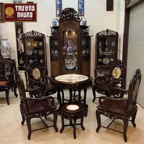Bộ Bàn Ghế Tròn Cổ Điển: Lựa Chọn Hoàn Hảo Cho Không Gian Sang Trọng