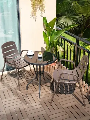 Bộ Bàn Trà Ban Công Đẹp: Lựa Chọn, Thiết Kế & Mẹo Trang Trí Thư Giãn