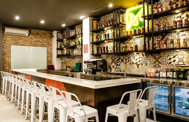 Hướng Dẫn Bố Trí Quầy Bar Pha Chế Chuẩn Đẹp, Tối Ưu Công Suất Hướng Dẫn Bố Trí Quầy Bar Pha Chế Chuẩn Đẹp, Tối Ưu Công Suất