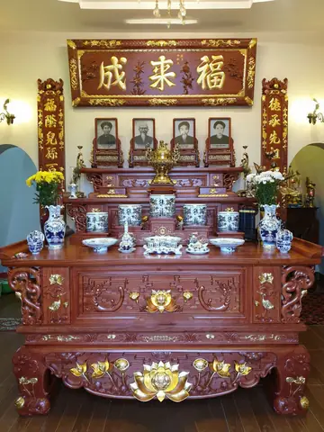 Cách Bố Trí Bàn Thờ Tam Cấp Chuẩn Phong Thủy Và Ý Nghĩa Cách Bố Trí Bàn Thờ Tam Cấp Chuẩn Phong Thủy Và Ý Nghĩa