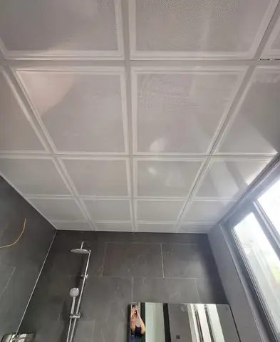 Hướng Dẫn Chi Tiết Cách Làm Trần Nhôm Thả Chuẩn Kỹ Thuật Cho Mọi Công Trình