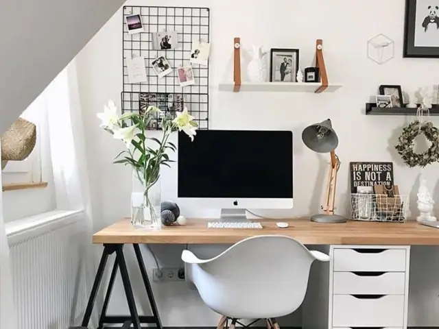 20+ Ý Tưởng Trang Trí Bàn Làm Việc Tại Nhà Đẹp, Sáng Tạo Và Hợp Phong Thủy