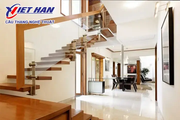 Cầu Thang 13 Bậc Có Tốt Không? Giải Đáp Chi Tiết Theo Phong Thủy Và Kiến Trúc