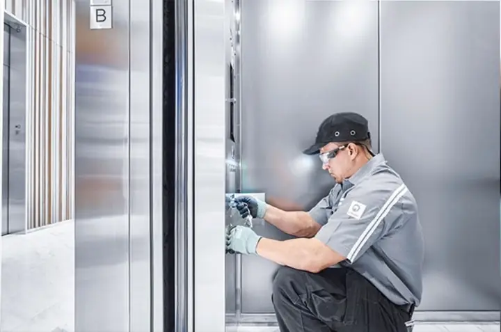 Giá Bảo Trì Thang Máy 1 Năm: Chi Phí Cập Nhật Và Yếu Tố Ảnh Hưởng