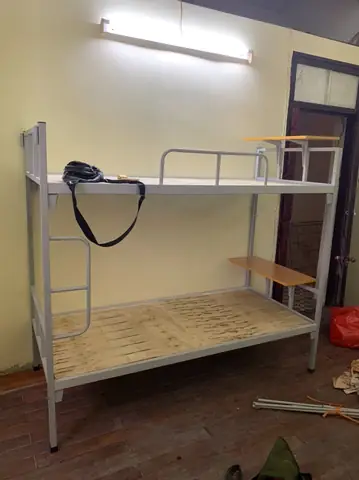 Giường Tầng Có Bàn Học Cho Sinh Viên: Giải Pháp Tiết Kiệm Không Gian Thông Minh