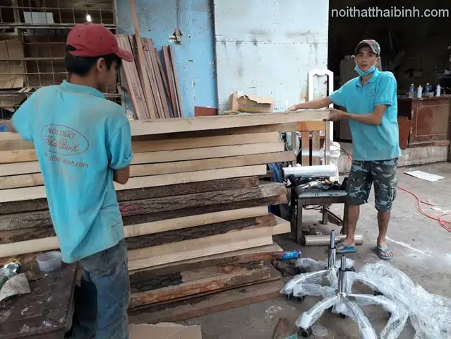 Gỗ Gội Có Bền Không? Đánh Giá Chi Tiết & Yếu Tố Ảnh Hưởng