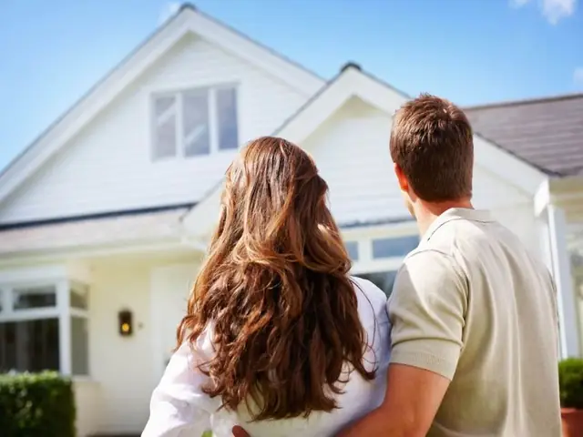 Hướng Nhà Không Hợp Tuổi Chồng: Tốt Hay Xấu, Cách Hóa Giải Hiệu Quả Theo Phong Thủy