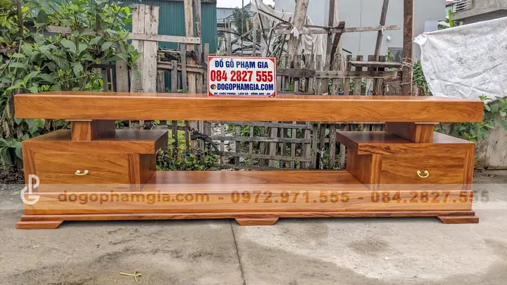 Kệ Tivi Gỗ Nguyên Khối: Các Mẫu Đẹp, Bền & Kinh Nghiệm Chọn Mua