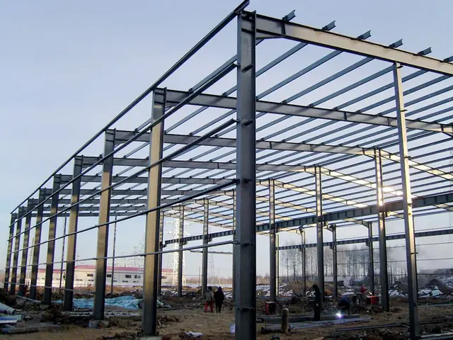 Kết Cấu Nhà Khung Thép: Cấu Tạo, Ưu Nhược Điểm & Quy Trình Thi Công Chi Tiết