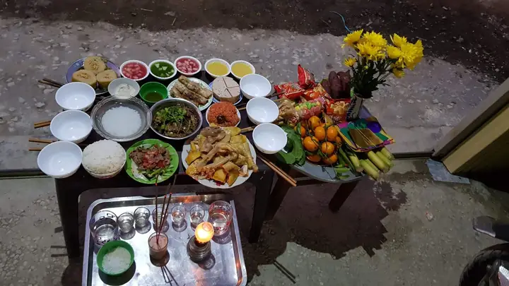 Mâm Cúng Giao Thừa Ngoài Trời: Chuẩn Bị Lễ Vật Đầy Đủ, Theo Phong Tục & Ý Nghĩa