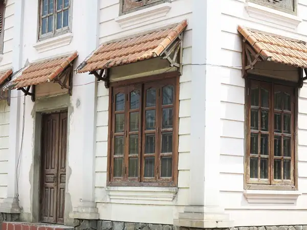 25+ Mẫu Ô Văng Cửa Sổ Đẹp: Tiêu Chuẩn Thiết Kế & Kinh Nghiệm Chọn Lựa 25+ Mẫu Ô Văng Cửa Sổ Đẹp: Tiêu Chuẩn Thiết Kế & Kinh Nghiệm Chọn Lựa
