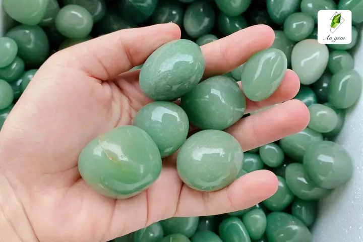Mệnh Kim Hợp Màu Xanh Rêu Không? Giải Đáp Phong Thủy Chi Tiết