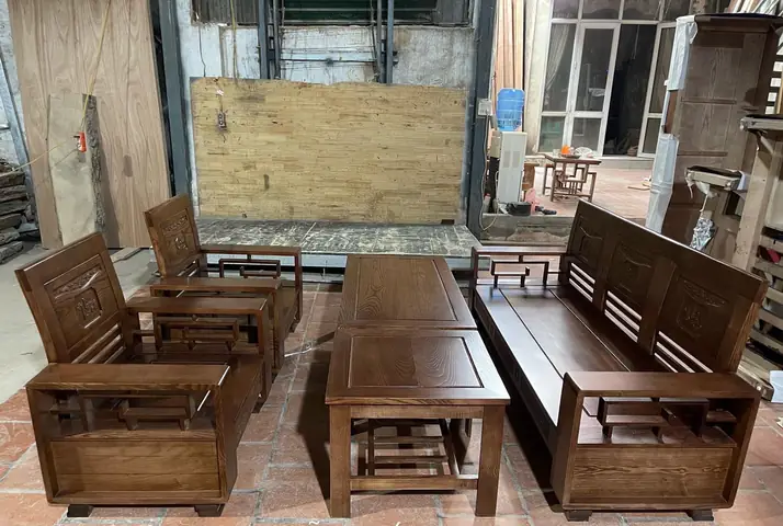 Mua Bộ Bàn Ghế Phòng Khách Gỗ: Kinh Nghiệm Chọn Mua, Mẫu Mã & Giá Tốt