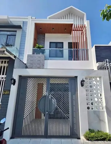 Mua Nhà Nên Xem Tuổi Chồng Hay Vợ: Giải Đáp Phong Thủy Chuẩn Xác
