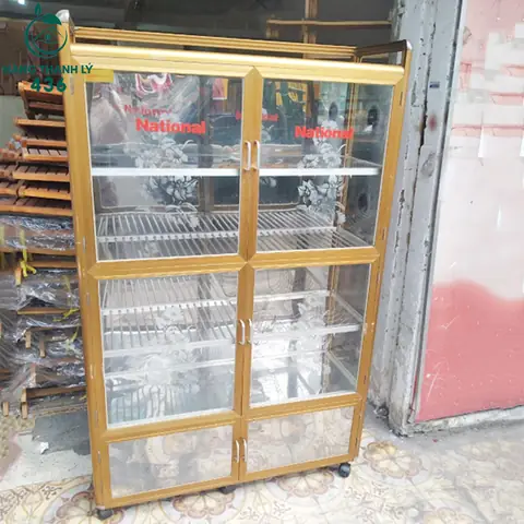 Mua Tủ Nhôm Kính Cũ Giá Rẻ: Kinh Nghiệm, Nơi Bán & Lưu Ý Quan Trọng