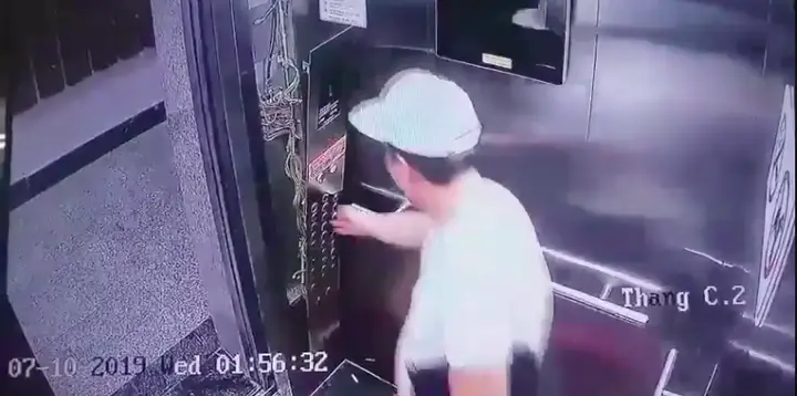Người Đàn Ông Trong Thang Máy: Những Sự Cố, Câu Chuyện Và Lời Khuyên