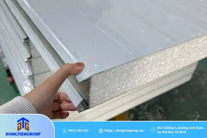 Báo Giá Panel Cách Nhiệt Luôn Dẫn Đầu: Các Loại, Đặc Điểm & Lợi Ích