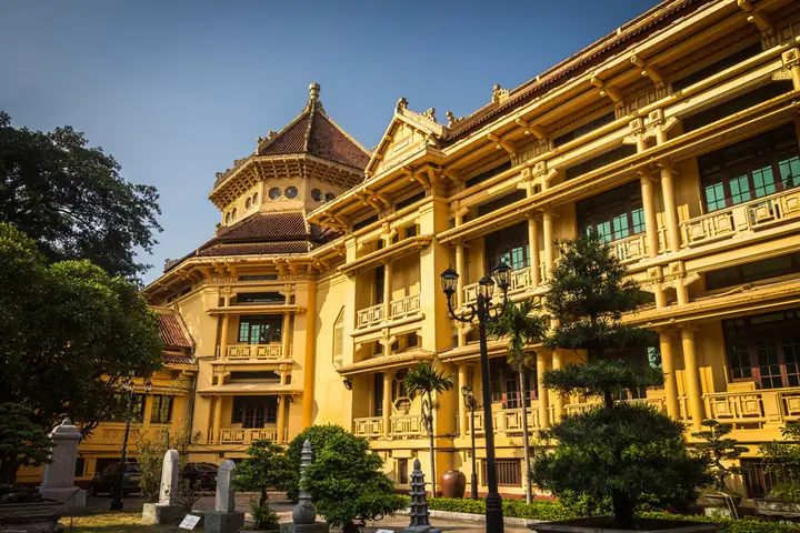 Kiến Trúc Đông Dương (indochine Style): Khái Niệm, Đặc Điểm & Dấu Ấn Lịch Sử