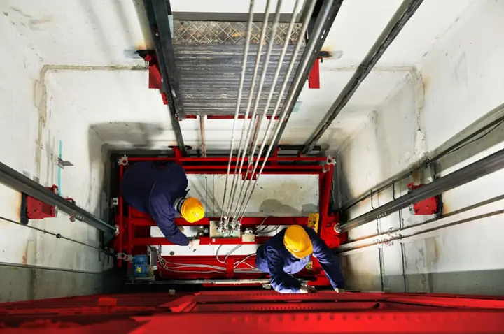 Dịch Vụ Sửa Thang Máy Hà Nội Uy Tín 24/24: Khắc Phục Nhanh Chóng & Giá Tốt