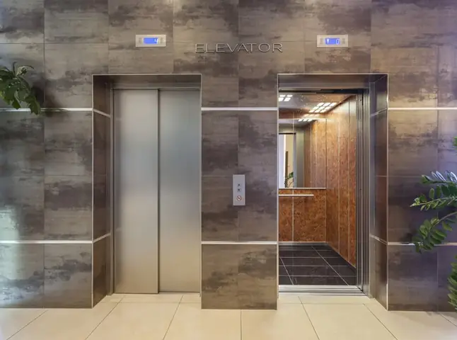 Thang Máy Cửa Lùa: Cấu Tạo, Ưu Nhược Điểm & Lựa Chọn Thông Minh Cho Mọi Công Trình
