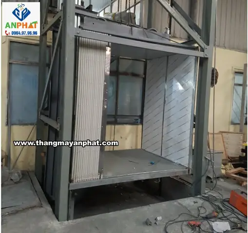 Thang Máy Tải Hàng 1000kg: Thông Số, Báo Giá & Kinh Nghiệm Chọn Lựa Thang Máy Tải Hàng 1000kg: Thông Số, Báo Giá & Kinh Nghiệm Chọn Lựa