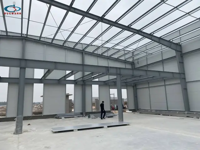 Thi Công Nhà Thép Tiền Chế Hà Nội: Đơn Vị Uy Tín, Báo Giá & Kinh Nghiệm Thi Công Nhà Thép Tiền Chế Hà Nội: Đơn Vị Uy Tín, Báo Giá & Kinh Nghiệm