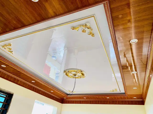Trần Nhựa Loại Nào Tốt: So Sánh, Ưu Nhược Điểm & Lựa Chọn Phù Hợp