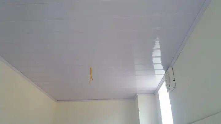 Trần Nhựa Loại Nào Tốt: So Sánh, Ưu Nhược Điểm & Lựa Chọn Phù Hợp