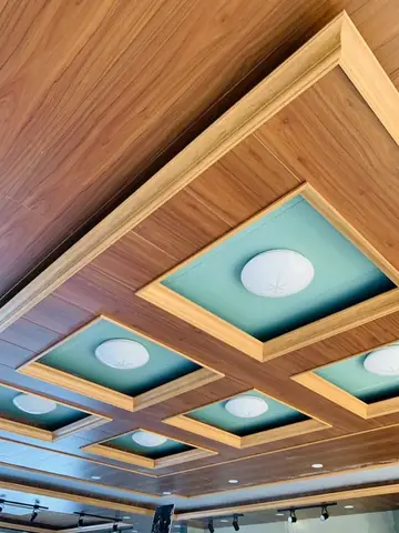 Trần Thạch Cao Kết Hợp Nẹp Gỗ: Hướng Dẫn Thiết Kế & Thi Công