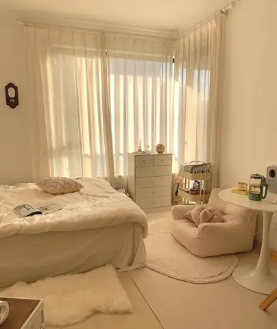 Trang Trí Phòng Ngủ Nhà Cấp 4: Mẫu Đẹp, Thông Minh & Tối Ưu Diện Tích Trang Trí Phòng Ngủ Nhà Cấp 4: Mẫu Đẹp, Thông Minh & Tối Ưu Diện Tích