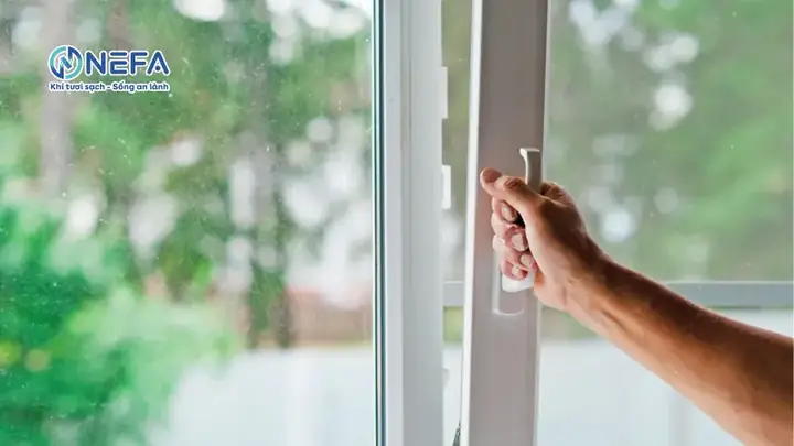 Trời Nồm Nên Mở Cửa Hay Đóng Cửa Để Nhà Khô Ráo, Thoáng Mát?