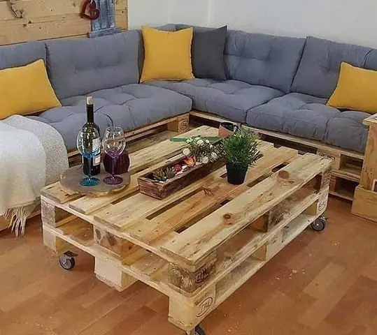 Hướng Dẫn Chi Tiết Cách Tự Đóng Bàn Ghế Bằng Gỗ Pallet Đơn Giản Tại Nhà