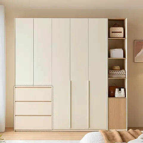 Xây Dựng Tủ Quần Áo Tối Giản: Hướng Dẫn Thực Tế Cho Cuộc Sống Tinh Gọn