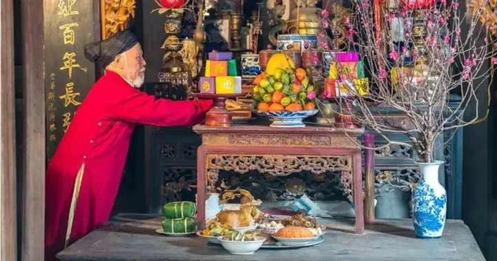Văn Khấn Hóa Vàng Mùng 4 Tết: Hướng Dẫn Chi Tiết & Ý Nghĩa Tâm Linh