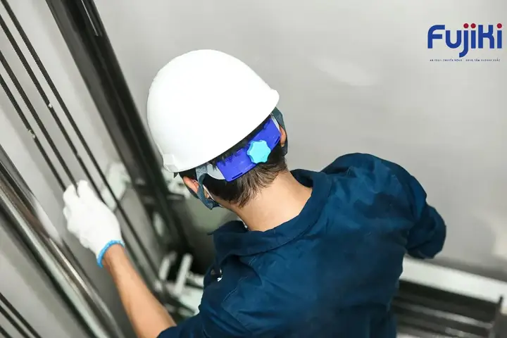 Tuyển Dụng Việc Làm Ngành Thang Máy Tại Hà Nội: Cơ Hội & Yêu Cầu