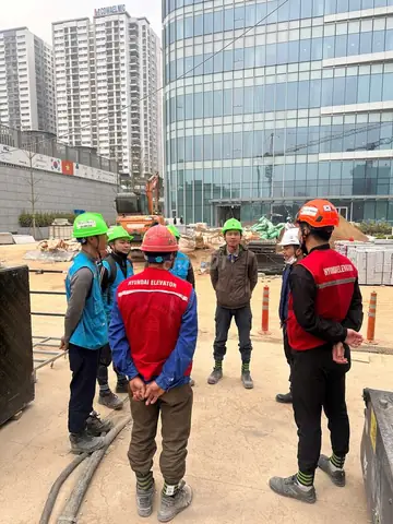 Tuyển Dụng Việc Làm Ngành Thang Máy Tại Hà Nội: Cơ Hội & Yêu Cầu
