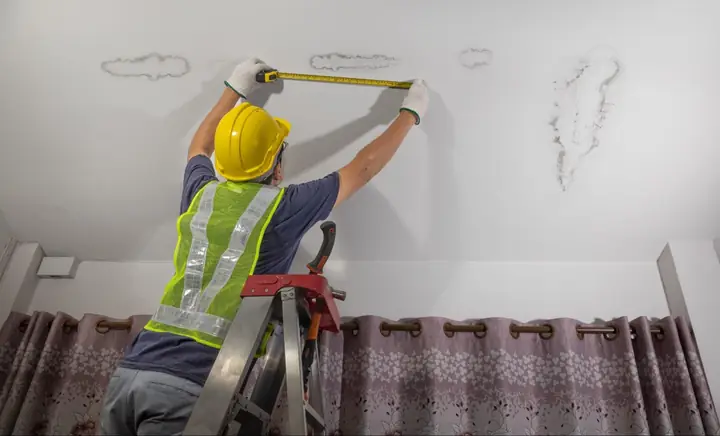 Trần Nhà Bị Nứt: Nguyên Nhân, Cách Xử Lý & Chống Thấm Hiệu Quả